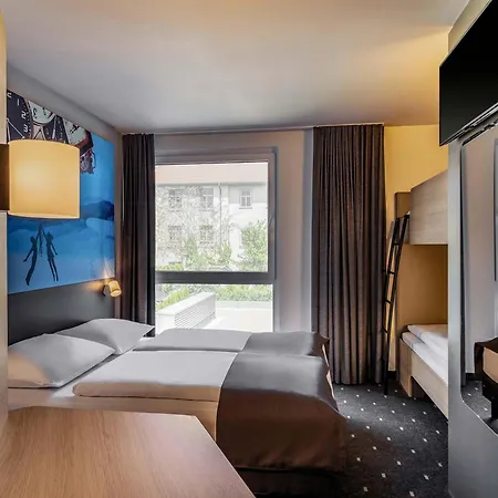 B&B Hotel Villingen-Schwenningen 酒店 3*