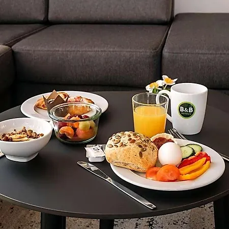 B&B Hotel Villingen-Schwenningen 酒店 菲林根-施文宁根