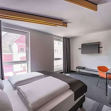 B&B Hotel Villingen-Schwenningen 酒店 3*