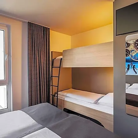 酒店 B&B Hotel Villingen-Schwenningen 菲林根-施文宁根